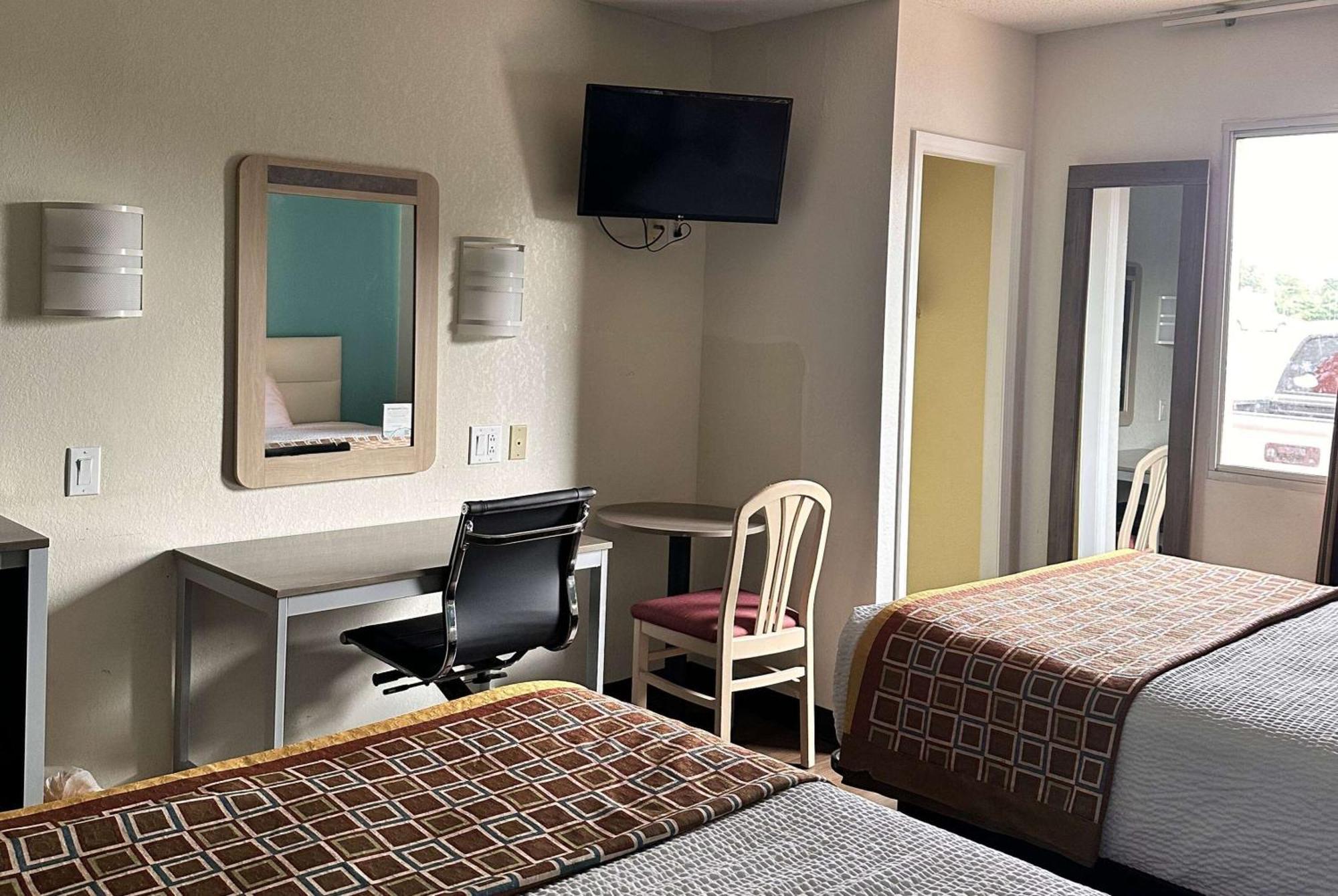 Howard Johnson By Wyndham Clarksville Tennessee Экстерьер фото