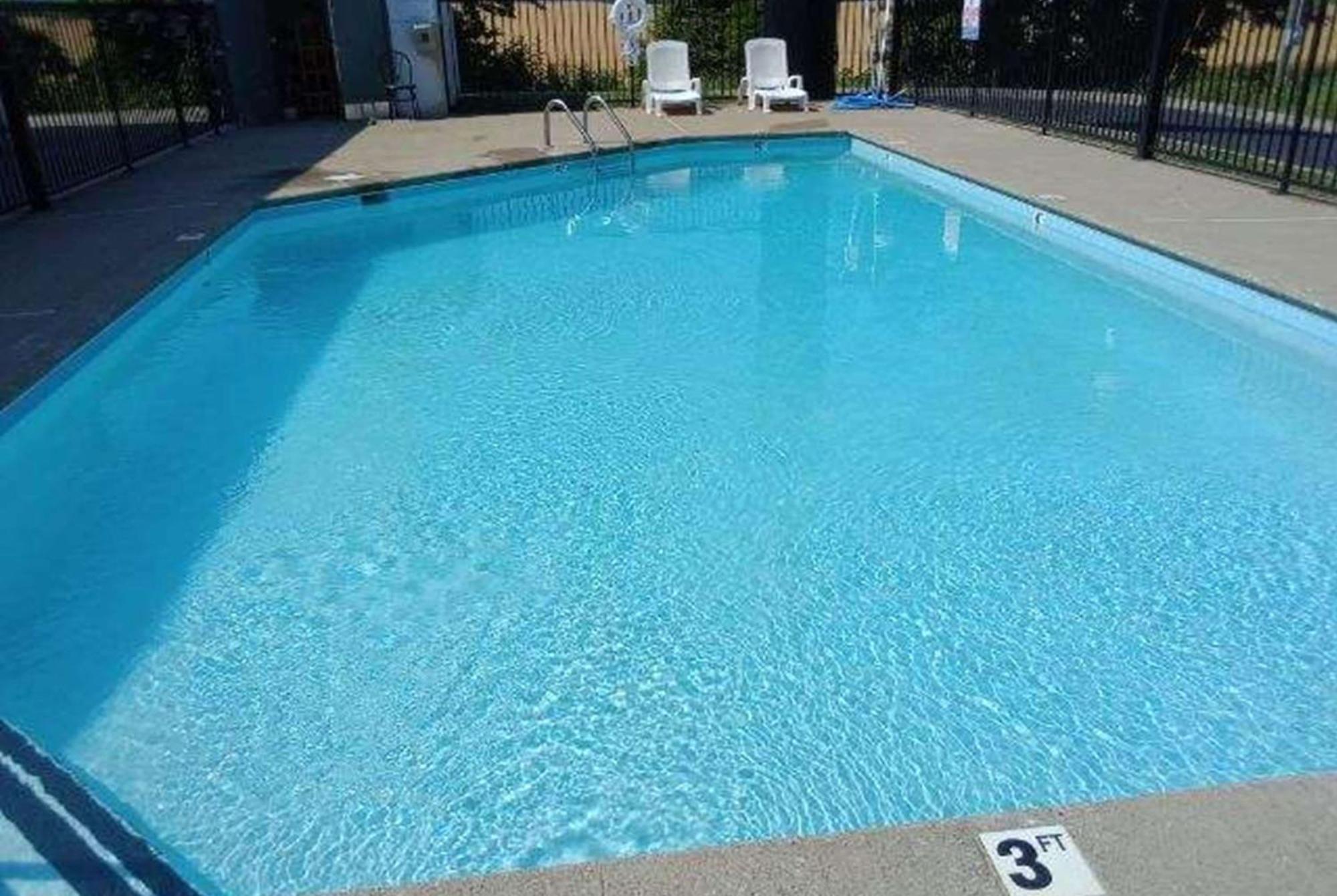 Howard Johnson By Wyndham Clarksville Tennessee Экстерьер фото